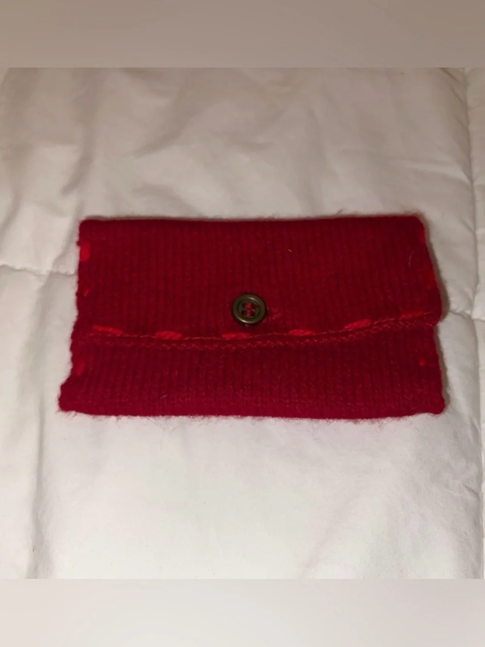 Red Knitted Bird/Dove Appliqué Pouch Wallet
